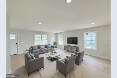 320 8th Avenue, Luray, VA 22835 - Photo 2