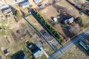 223 Fairview Rd, Luray, VA 22835 - Photo 2