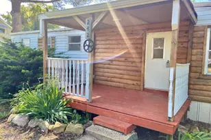 242 Trenton Ave, Shenandoah, VA 22849 - Photo 2