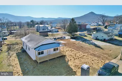 240 Deford Avenue, Stanley, VA 22851 - Photo 2