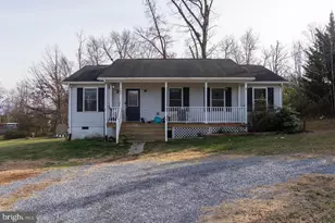 145 Hickory Dr, Luray, VA 22835 - Photo 1