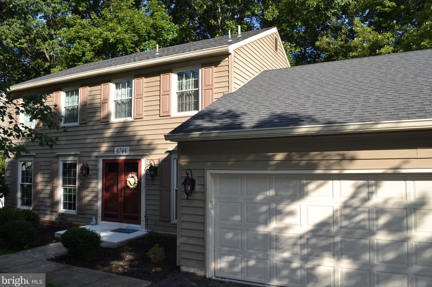 4744 Hickory Nut Pl, Dumfries, VA 22025-1046