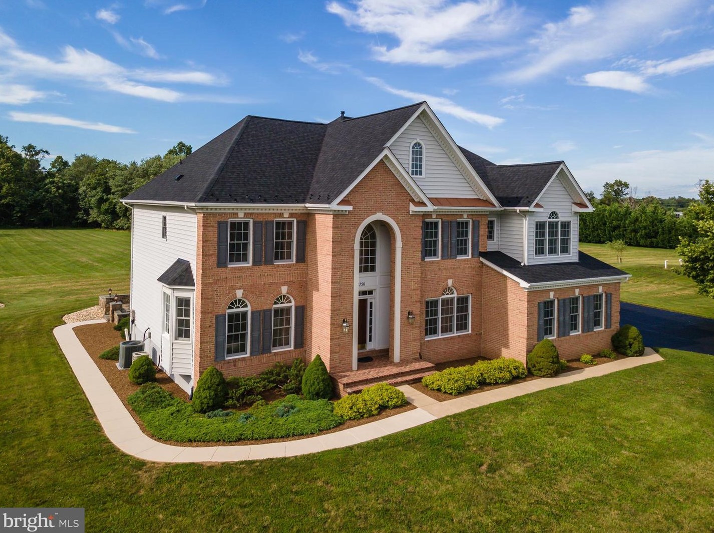 12750 Gables Green Way, Catharpin VA  20143-2400 exterior