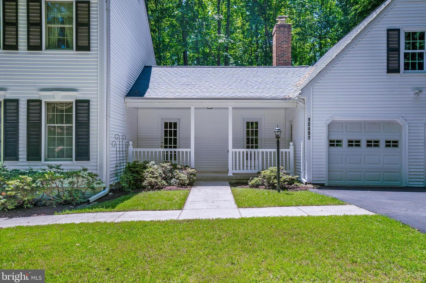 12497 Cavalier Dr, Woodbridge, VA 22192-3319