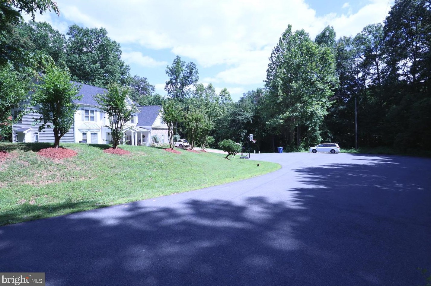 10221 Leatherleaf Ct, Manassas, VA 20111-4245