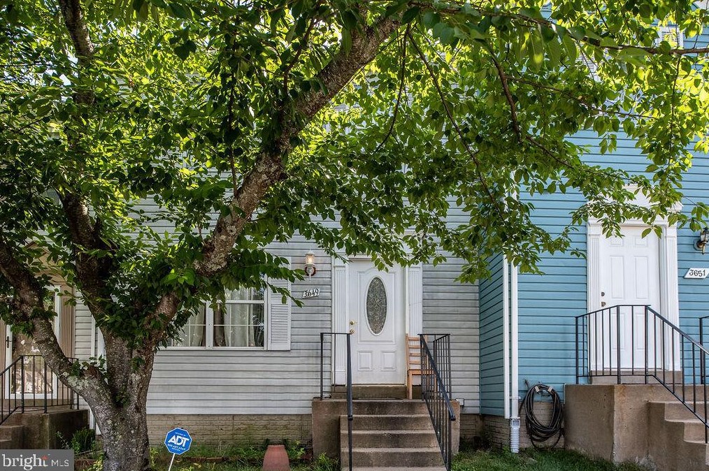 3649 Morgan Ct, Dumfries, VA 22026-2635
