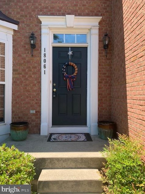 18061 Camdenhurst Dr, Gainesville, VA 20155