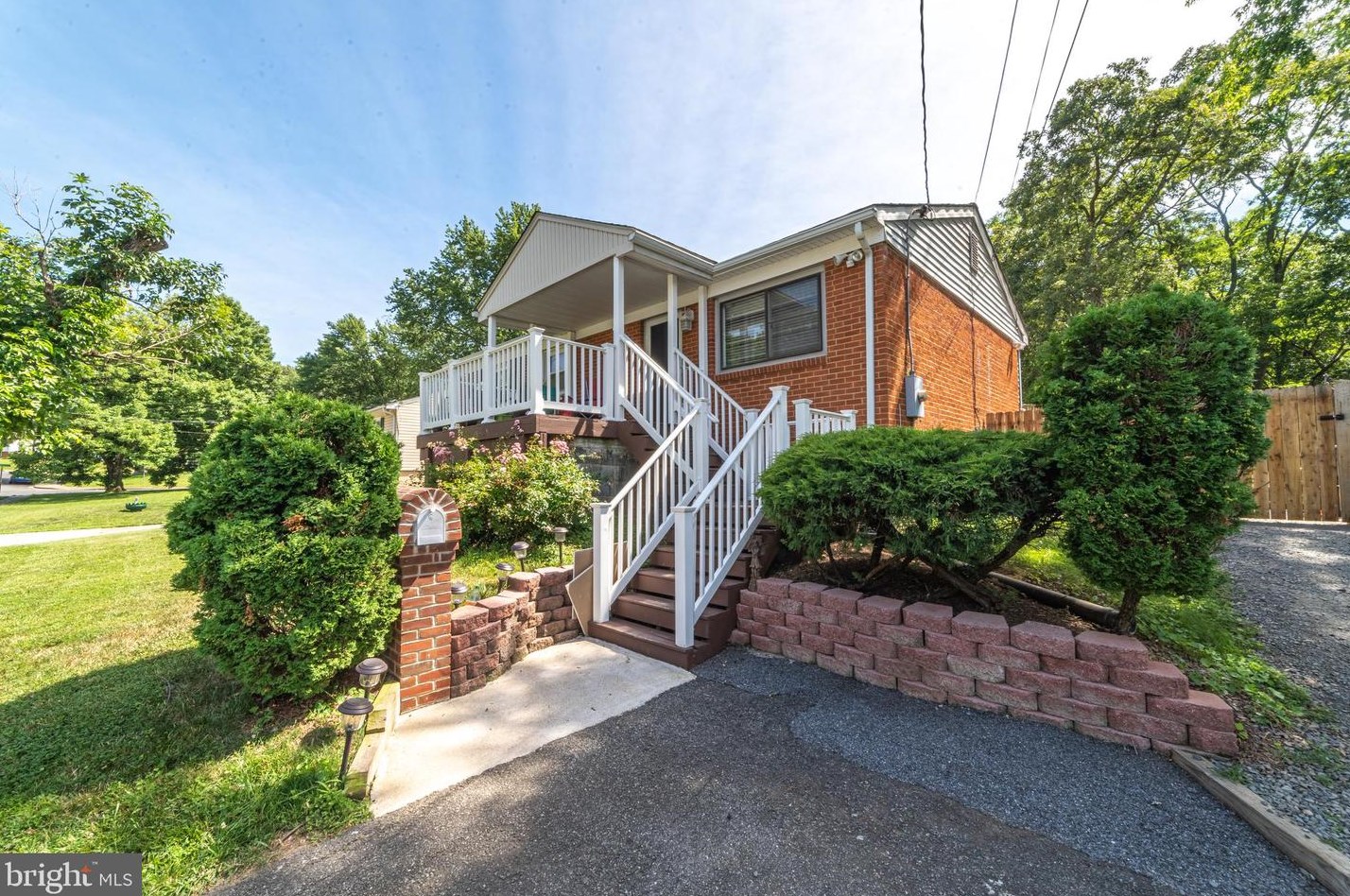 15130 Georgia Rd, Woodbridge, VA 22191-3652