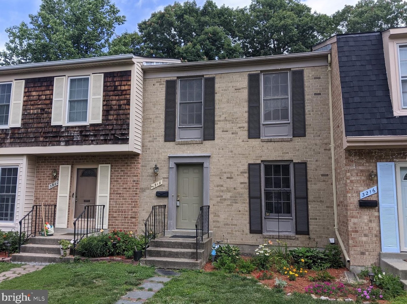 3218 Foothill St, Woodbridge, VA 22192-1405