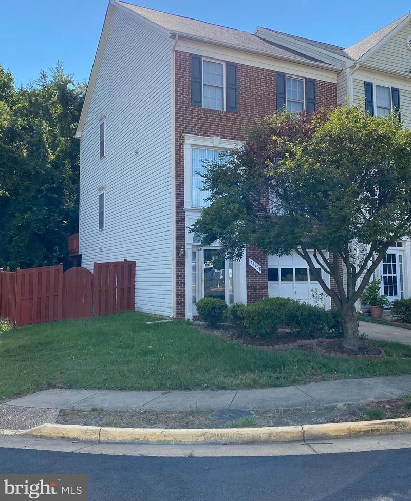 14236 Madrigal Dr, Woodbridge, VA 22193