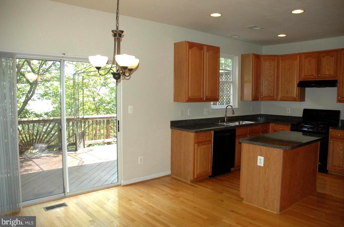 8702 Phipps Farm Way, Manassas, VA 20109