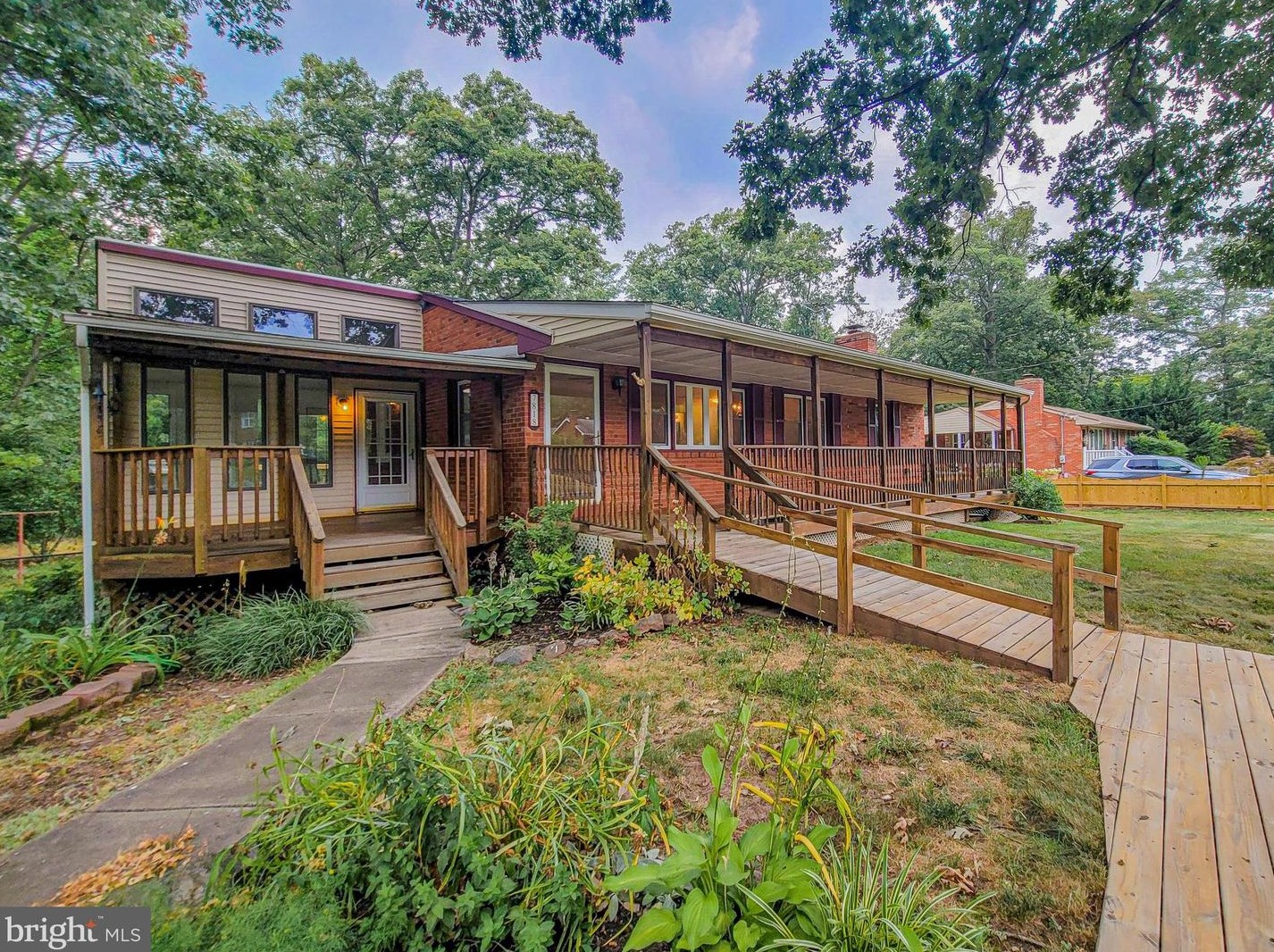 7818 Howard St, Manassas, VA 20111-2130
