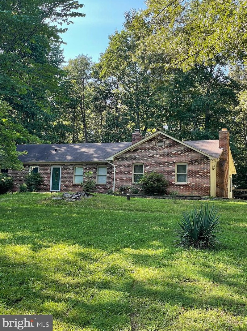 13724 Santa Rosa Ct, Manassas VA  20112-3819 exterior