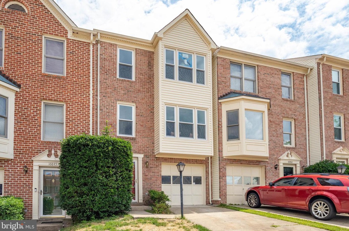 16849 Winston Ln, Woodbridge, VA 22191