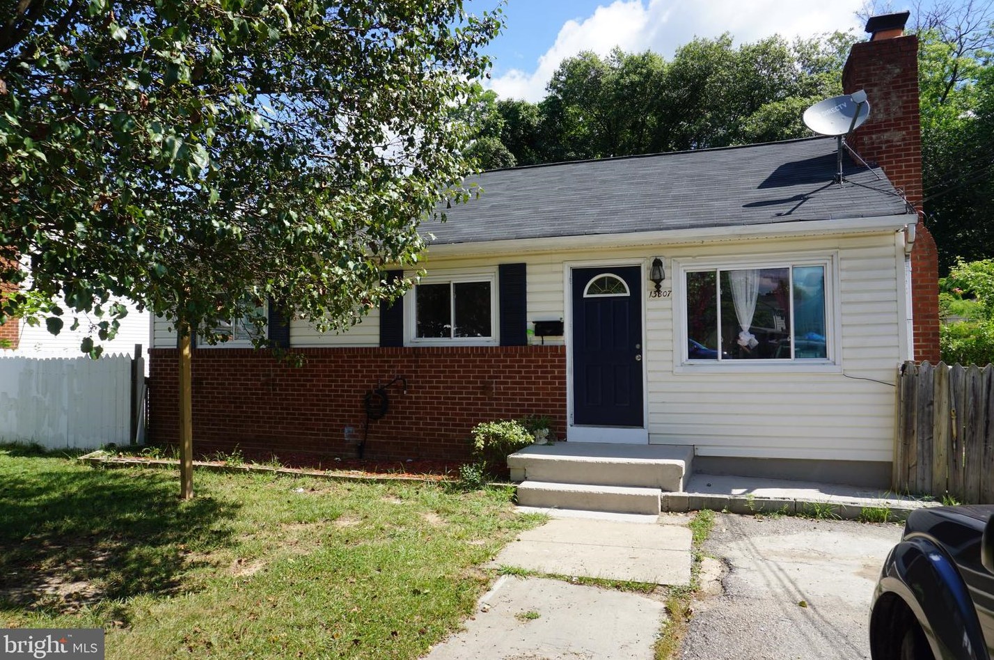 13807 Knowles St, Woodbridge, VA 22191-1526