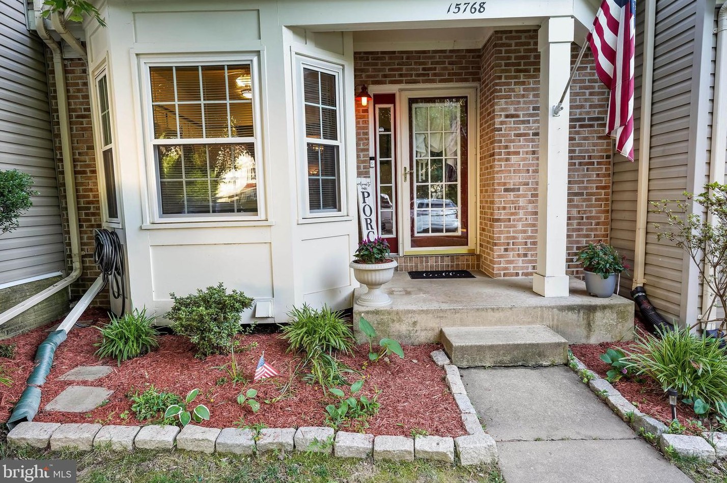 15768 Widewater Dr, Dumfries, VA 22025-1218