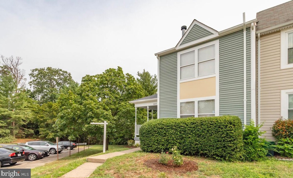 15321 Gatehouse Ter, Woodbridge, VA 22191-4135