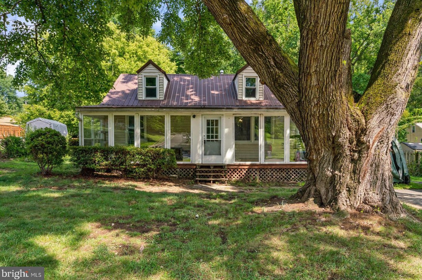 17431 Tripoli Blvd, Dumfries, VA 22026