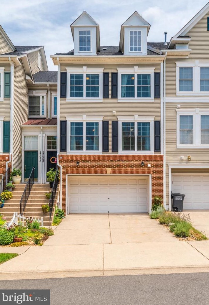 13068 Sidlaw Hills Ln, Bristow, VA 20136