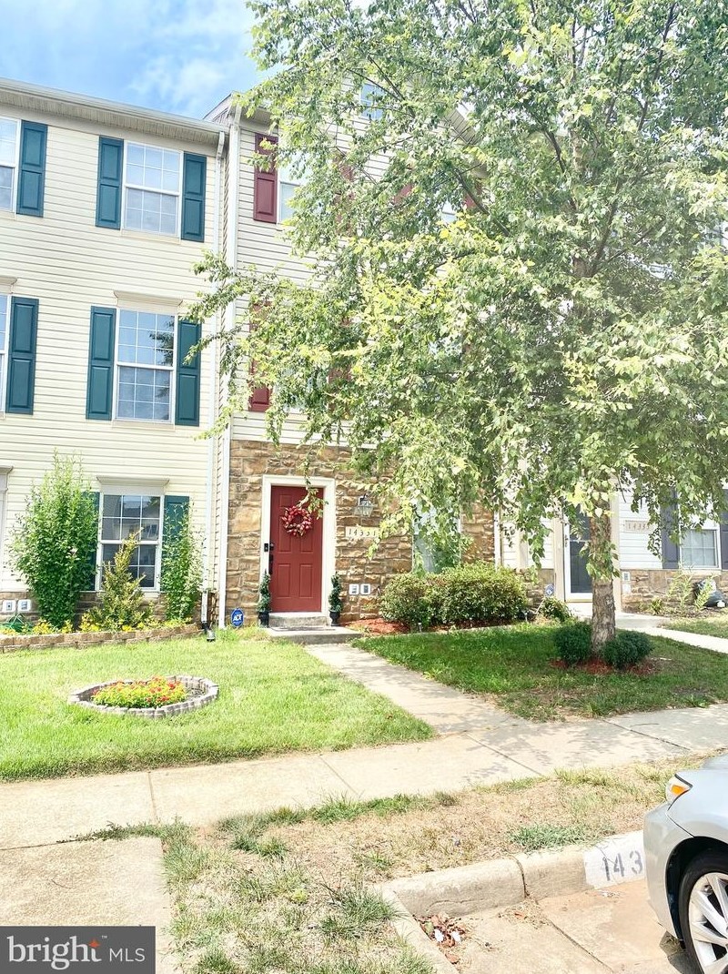 14331 Madrigal Dr, Woodbridge, VA 22193