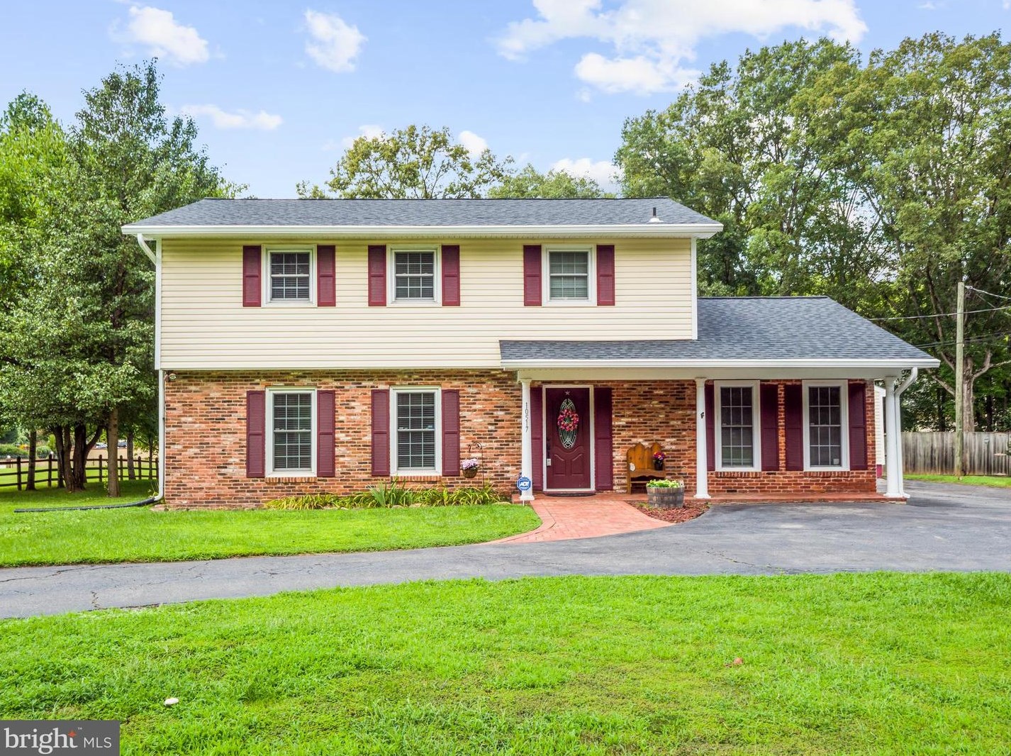 10517 Godwin Dr, Manassas, VA 20112-2736