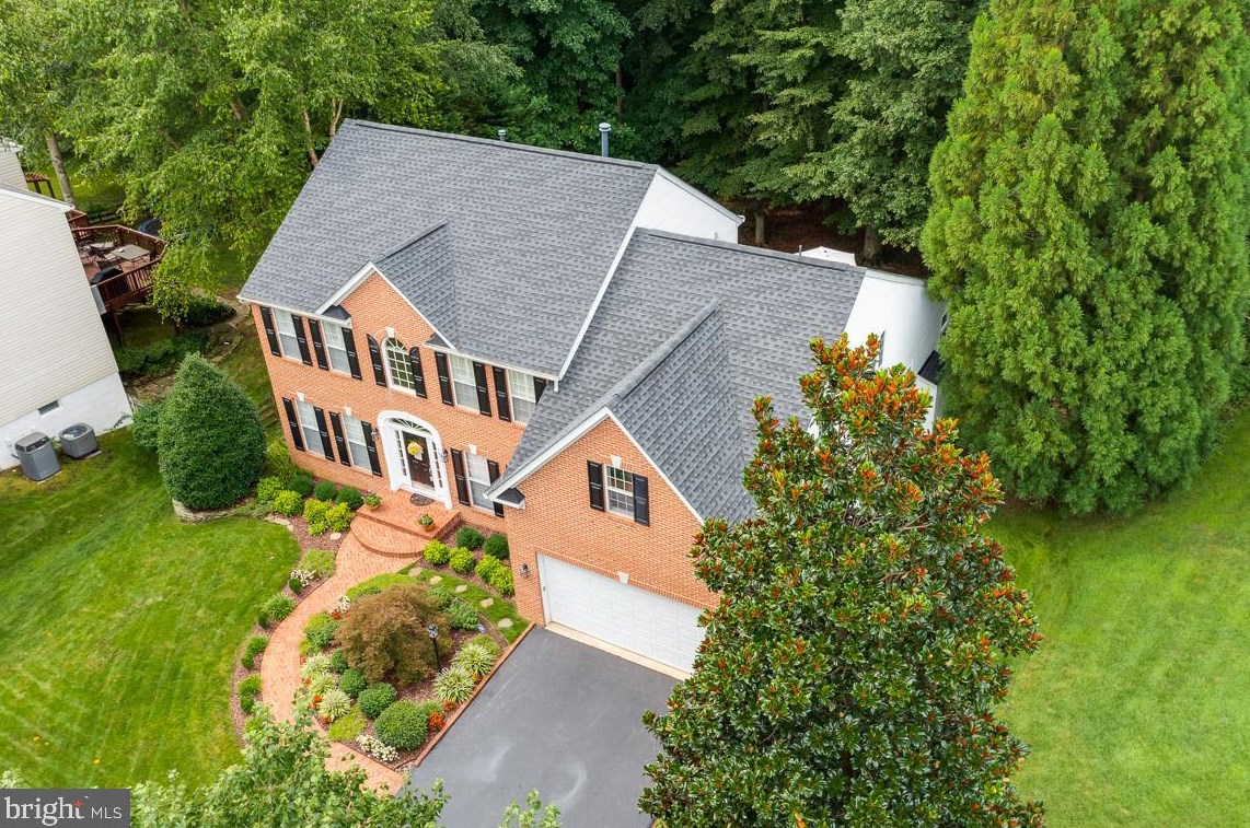7417 Howell Run Ct, Manassas, VA 20112-7825
