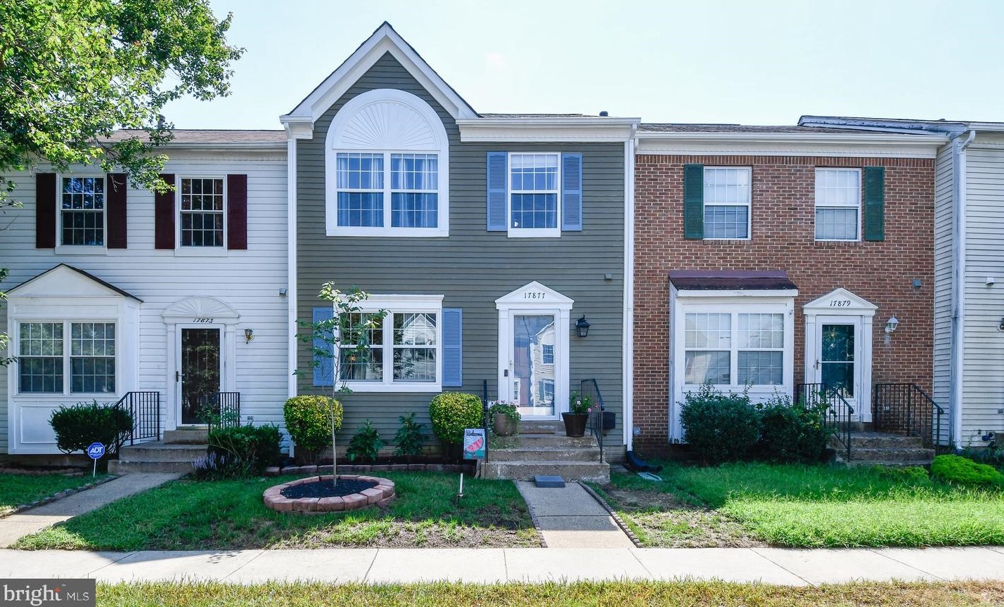 17877 Lounsbery Dr, Dumfries, VA 22026-2640