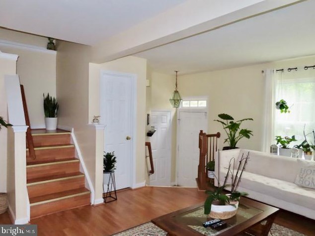 8269 Vermont Pl, Manassas, VA 20111-2154