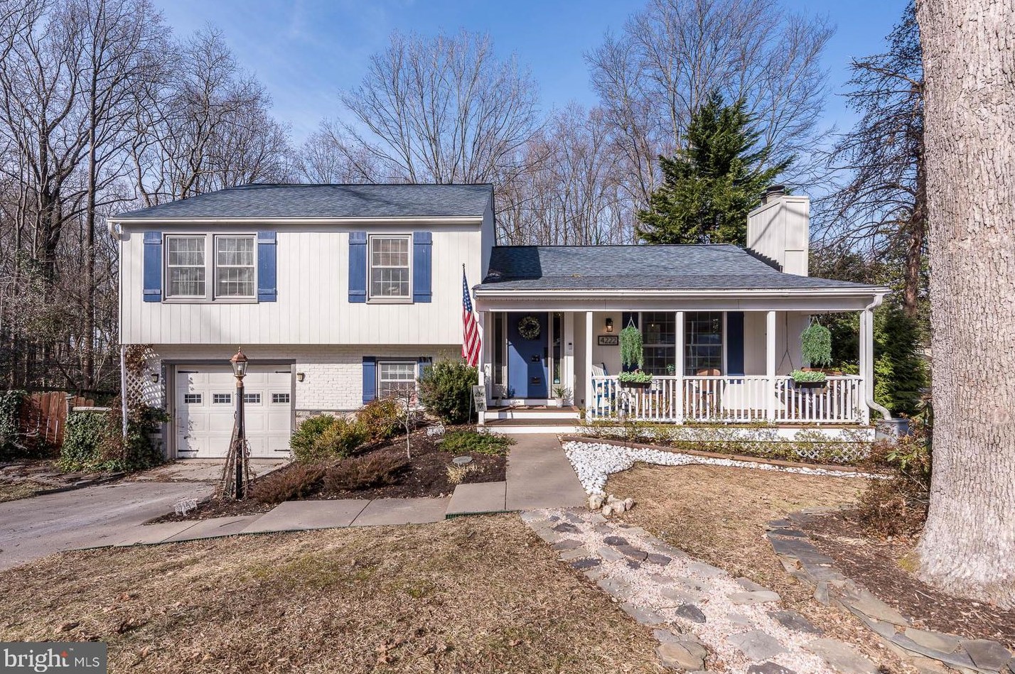 4222 Avon Dr, Dumfries, VA 22025-1611
