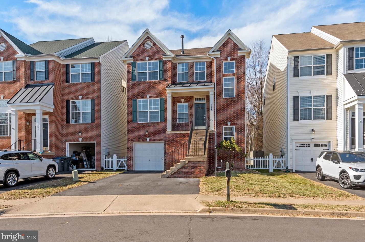 7895 Scully Ct, Manassas, VA 20111-8270