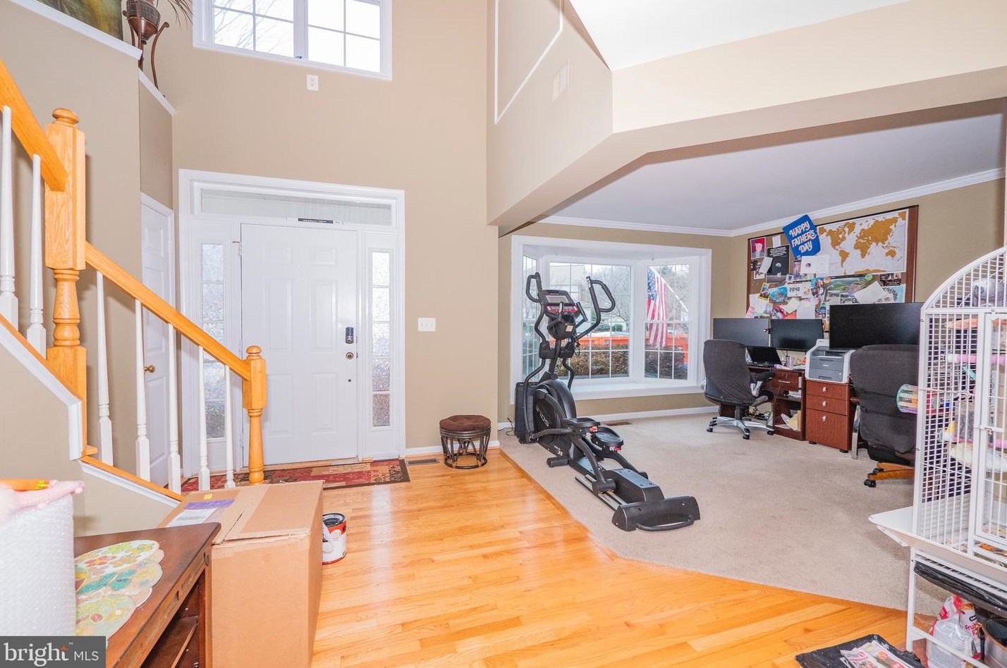 7768 Roseberry Farm Dr, Manassas, VA 20111-8231