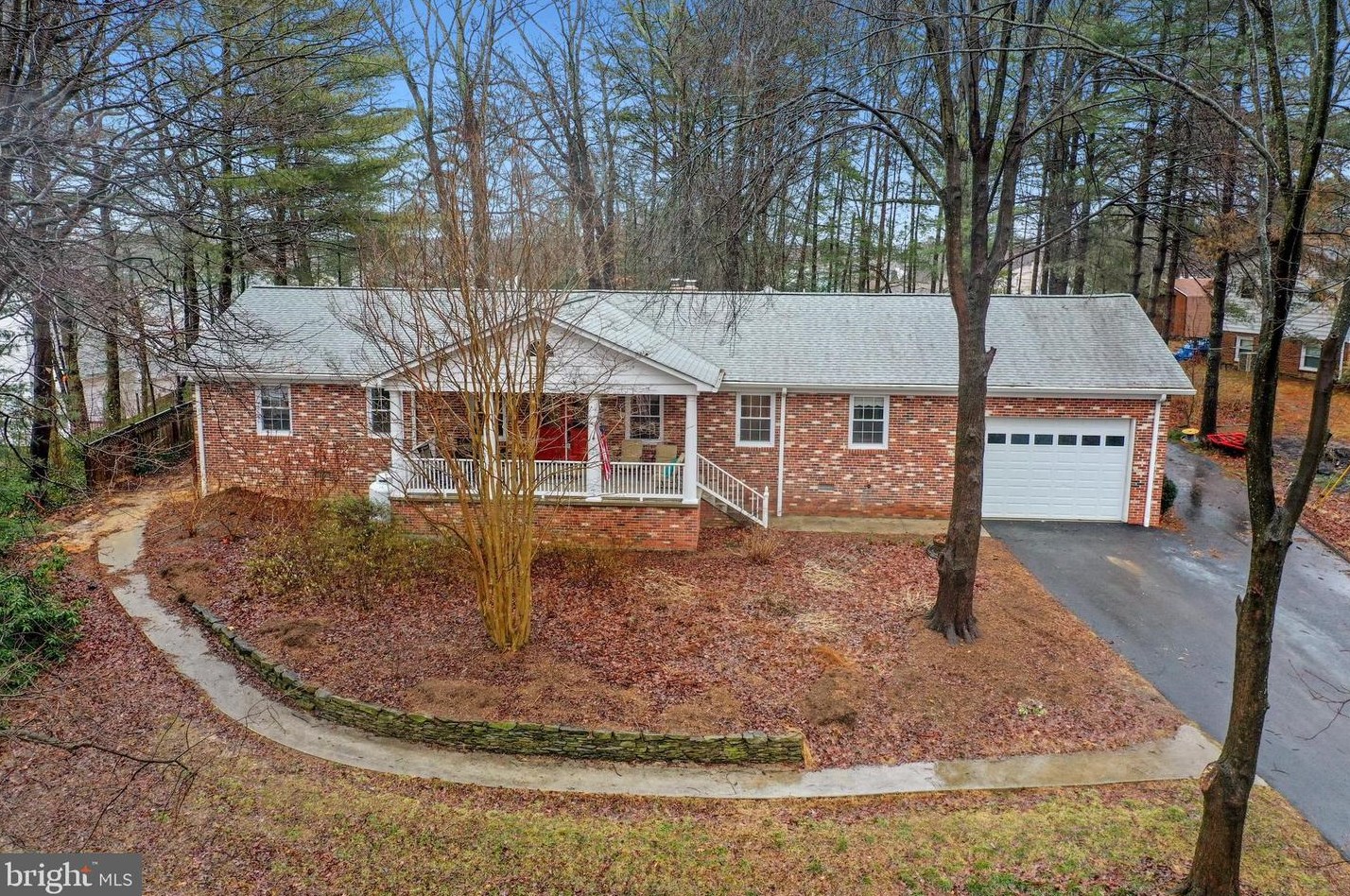 13481 Carapace Ct, Manassas VA  20112-3839 exterior