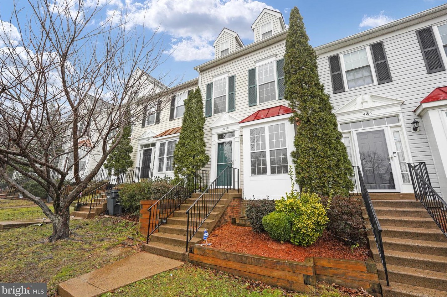 4170 Ashmere Cir, Dumfries VA  22025-1518 exterior