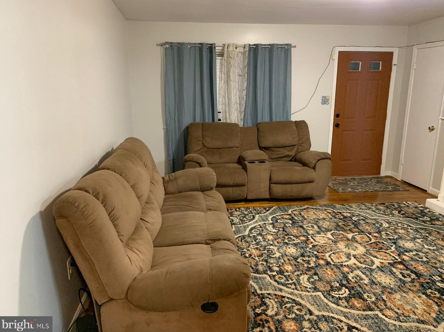 3238 Bradford St, Woodbridge, VA 22193-1439