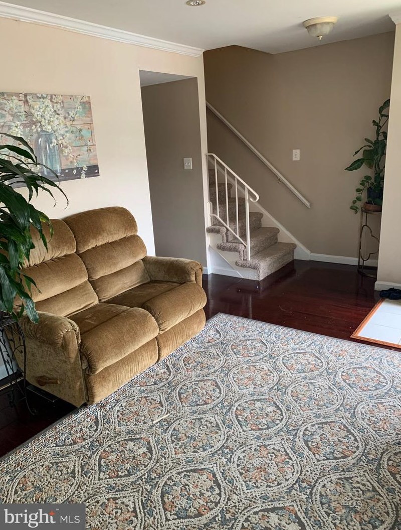 2341 Mcclellan Ct, Dumfries, VA 22026-2501