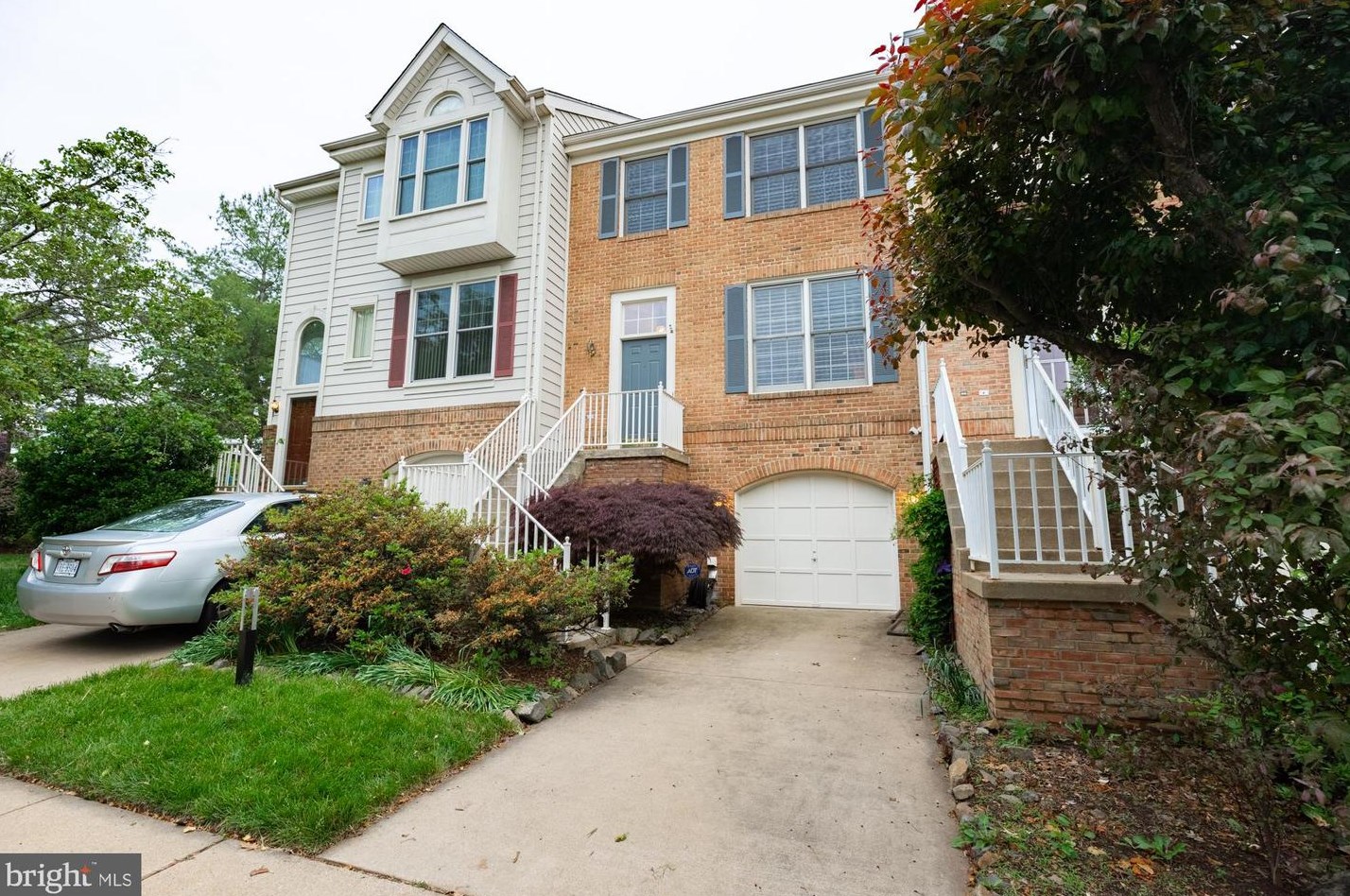 8076 Hilliard Dr, Manassas, VA 20109-8238