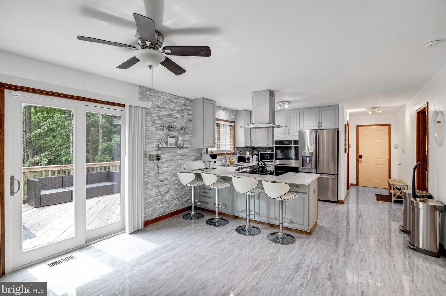 6901 Scenic Pointe Pl, Manassas VA  20112-8638 exterior