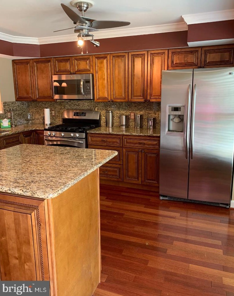 16965 Point Pleasant Ln, Dumfries, VA 22026-3247