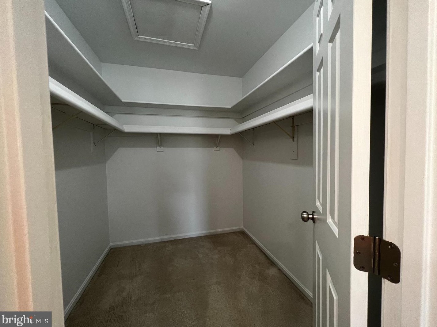 10168 Woodbury Dr, Manassas VA  20109-3724 exterior