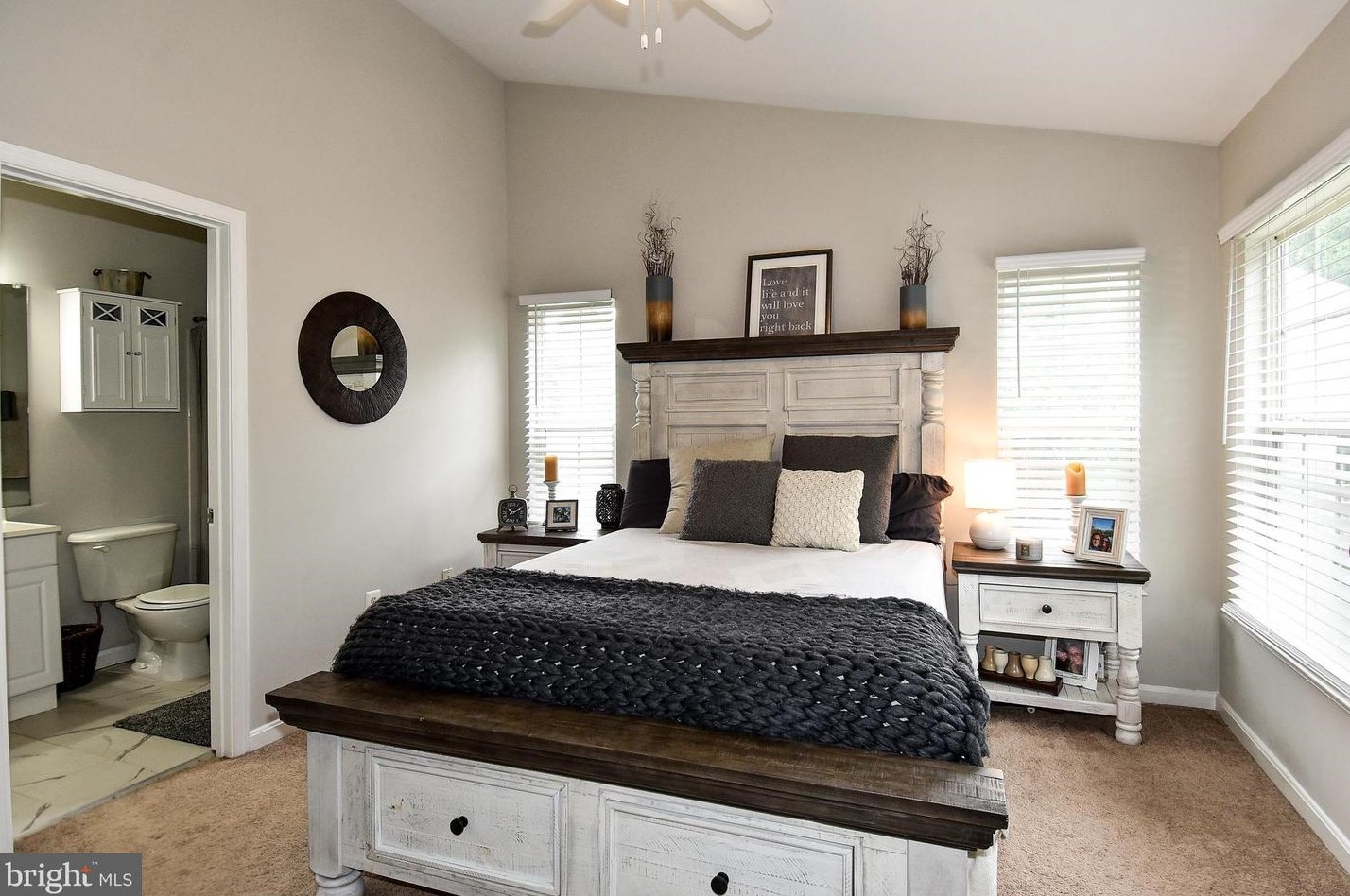 15572 Three Otters Pl, Manassas VA  20112-5424 exterior