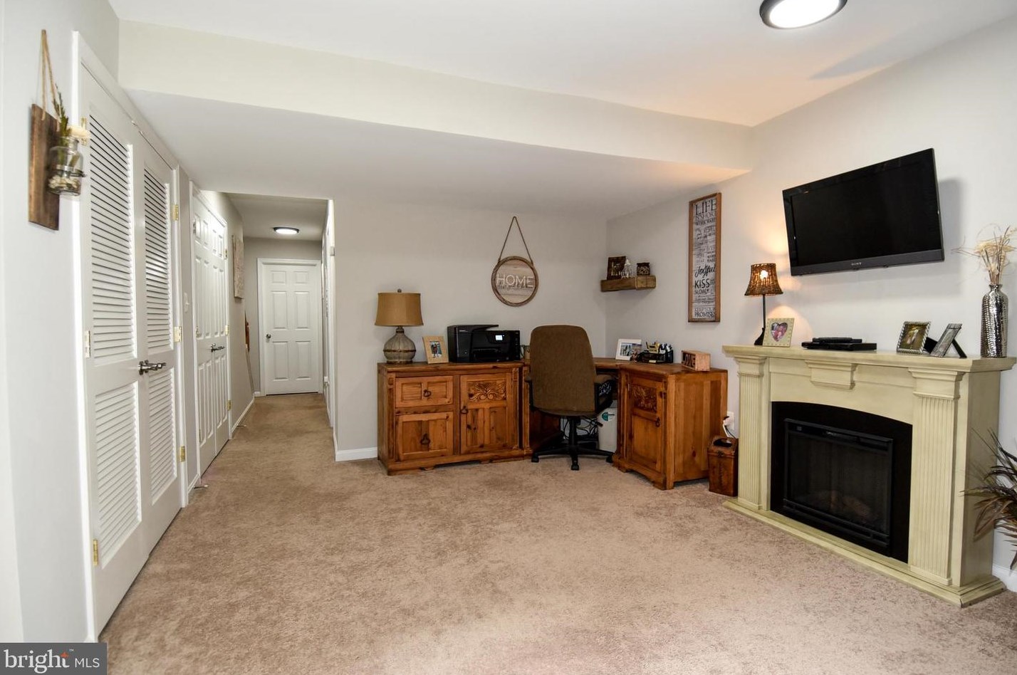 15572 Three Otters Pl, Manassas VA  20112-5424 exterior