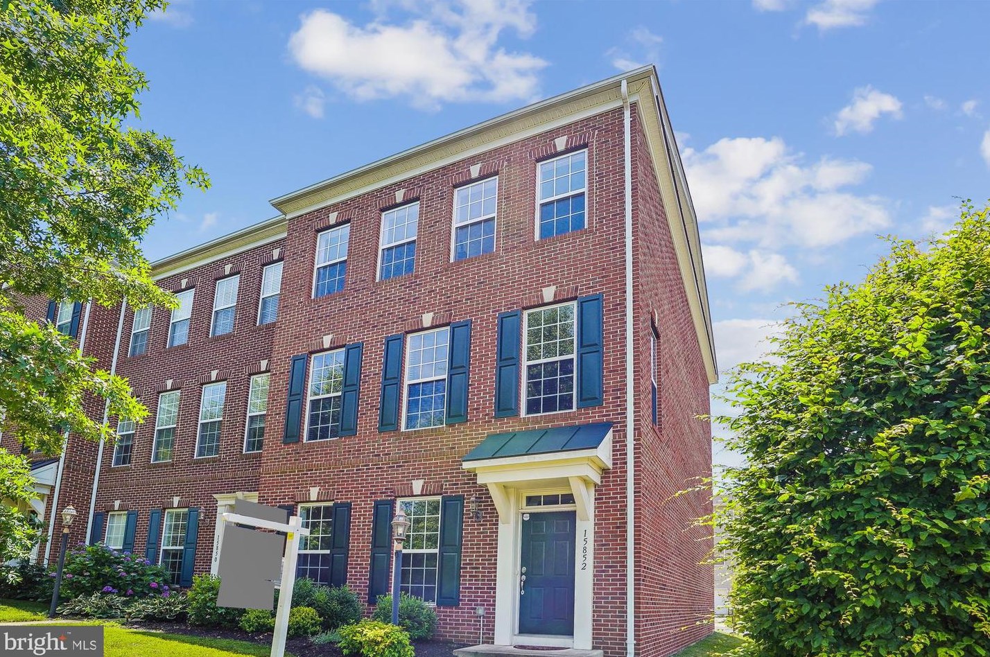 15852 Mackenzie Manor Dr, Haymarket, VA 20169