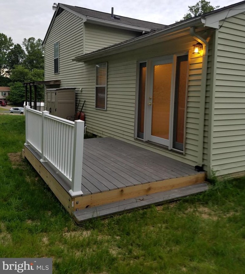 18202 Macrae Ct, Dumfries, VA 22026-2437