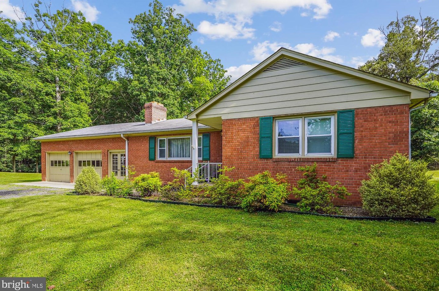 7219 Signal Hill Rd, Manassas, VA 20111-4210