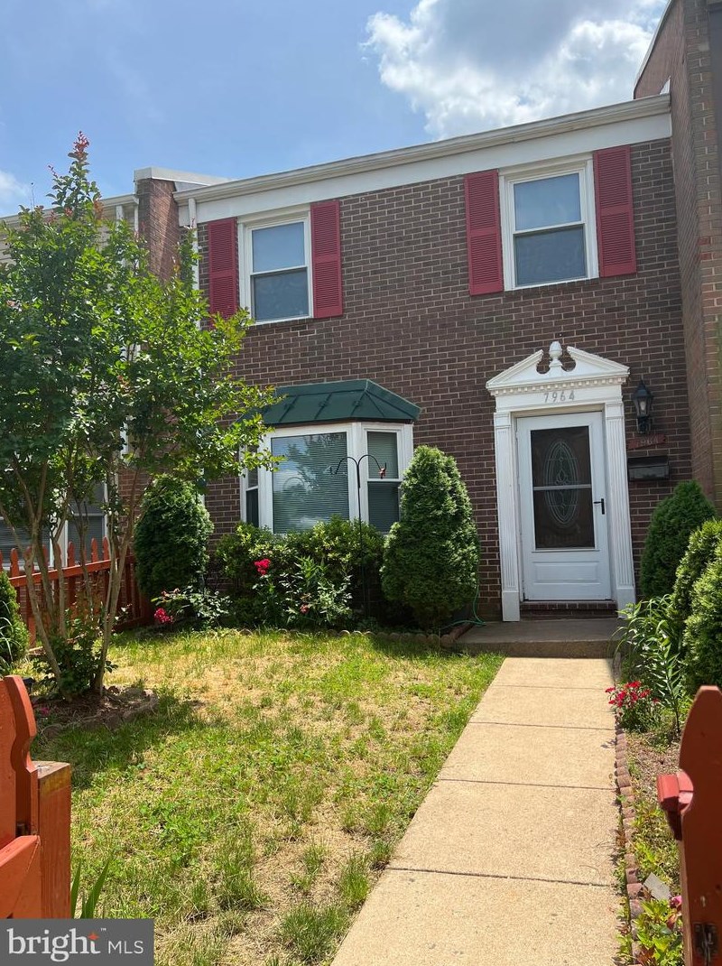 7964 Community Dr, Manassas, VA 20109