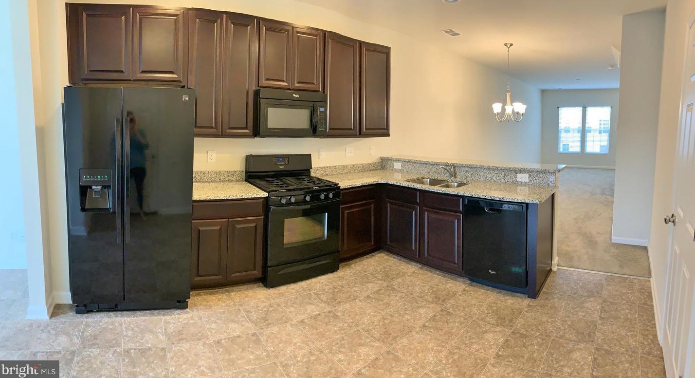 17003 Gibson Mill Rd, Dumfries, VA 22026