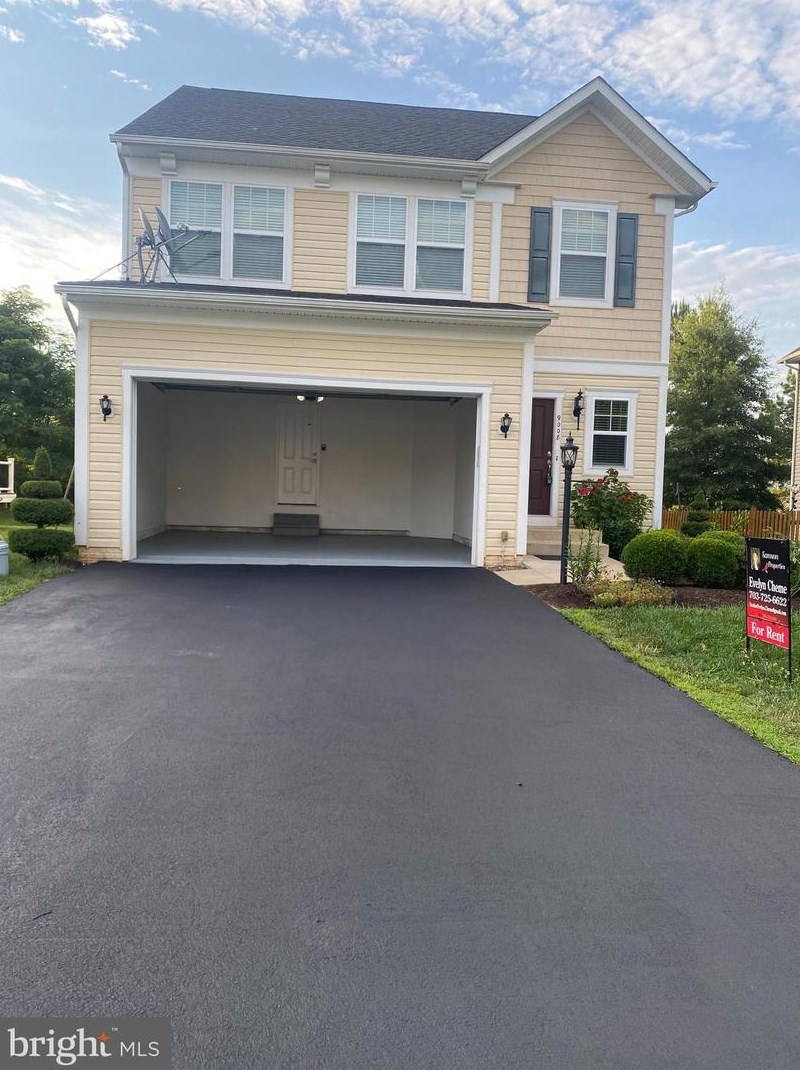 9008 Hanson Grove Ct, Manassas, VA 20109