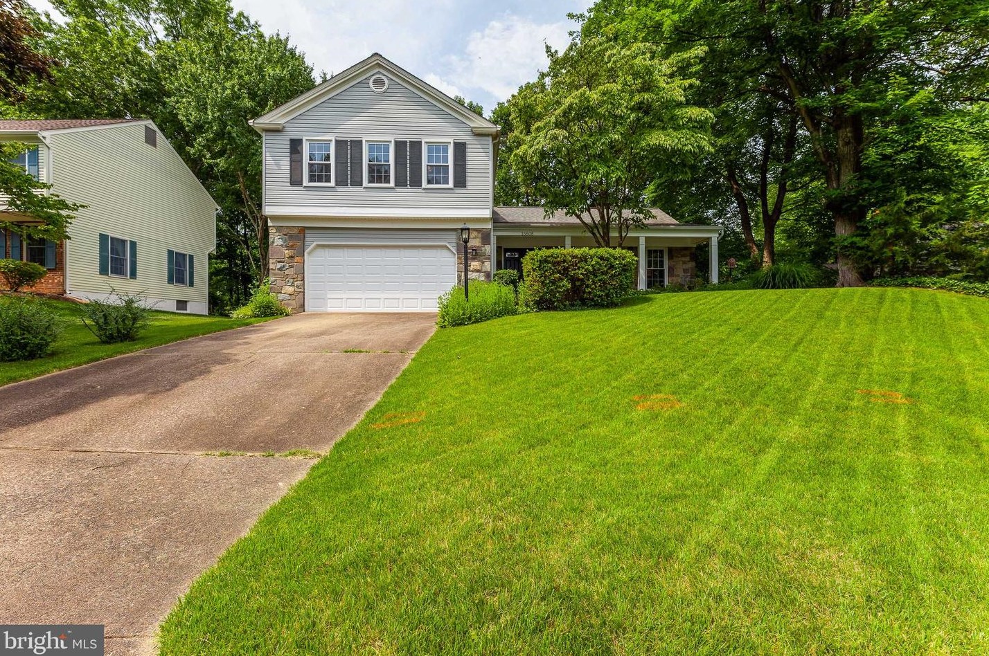 15506 Ridgecrest Dr, Dumfries, VA 22025-1111