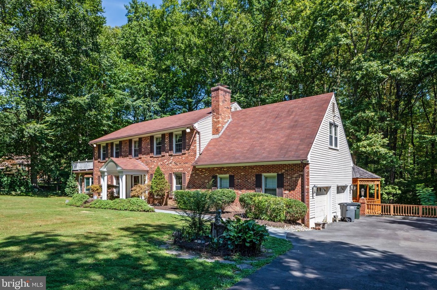 13103 Foxhall Dr, Woodbridge, VA 22192-4805