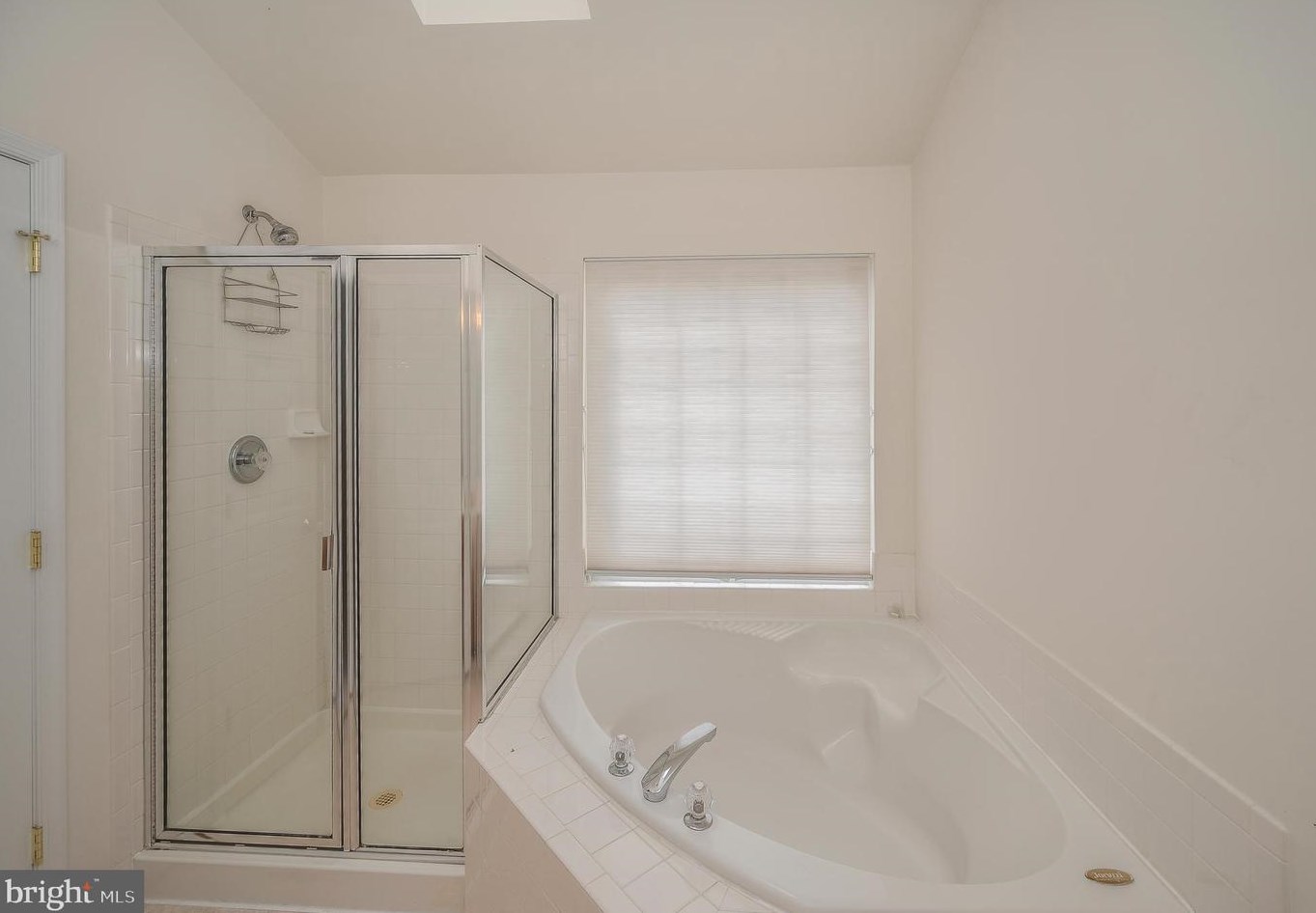 9836 Cheshire Ridge Cir, Manassas VA  20110-2788 exterior